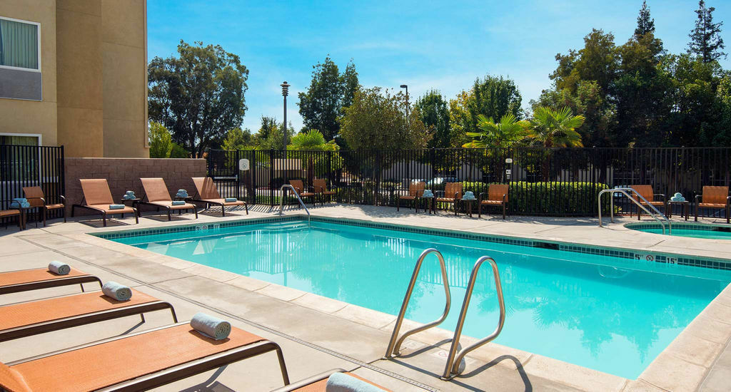 Hotel Courtyard By Marriott Sacramento Cal Expo Exterior foto